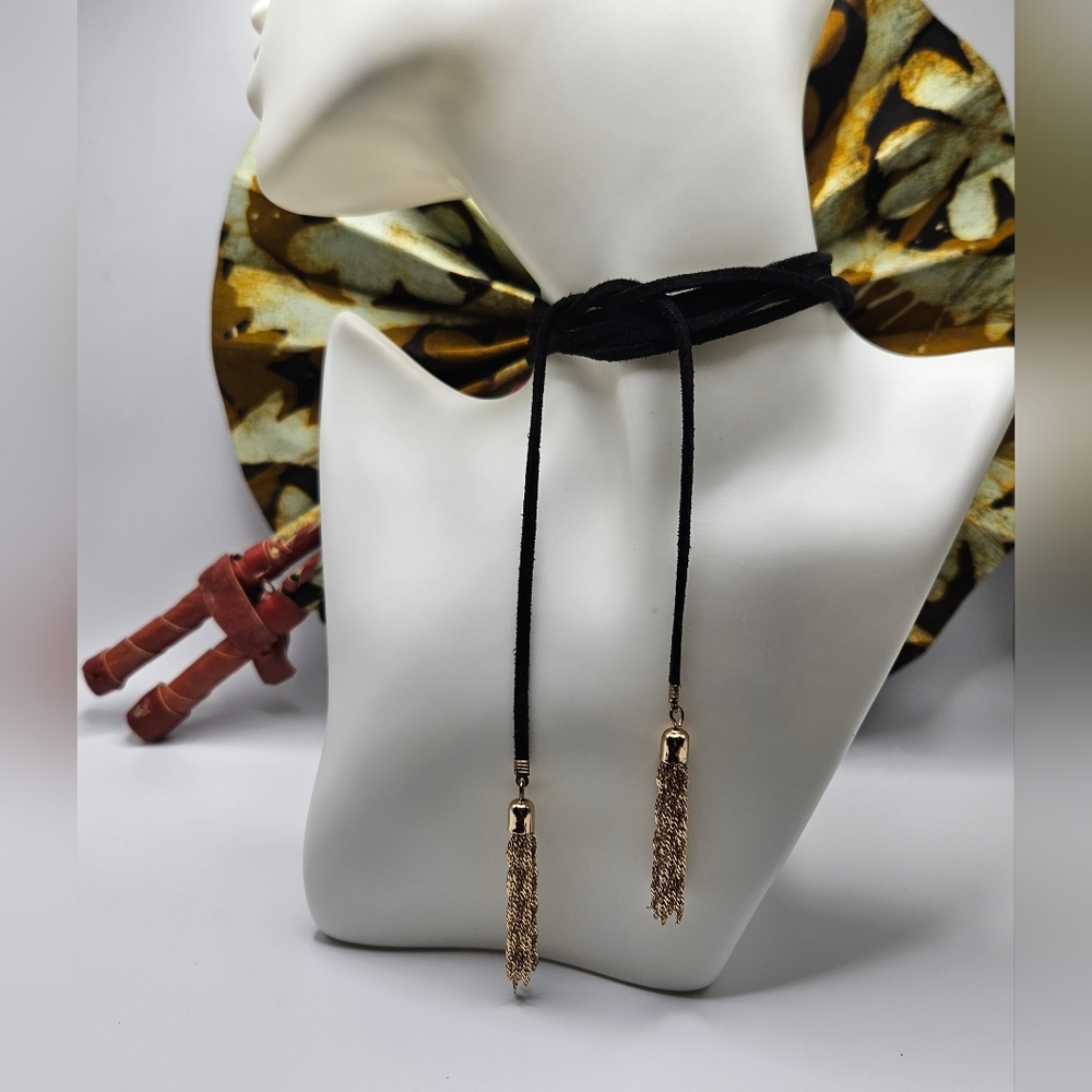 Gold tone tassle wrap necklace